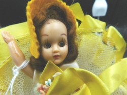 6 IN DUCHESS YELLOW TOP